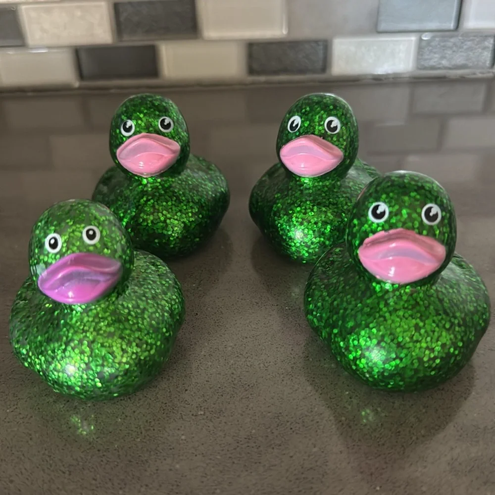 14 NEW GLITTER RUBBER DUCKS FLOATING UNIQUE TOY PRIZE DUCK DUCK JEEP / 2